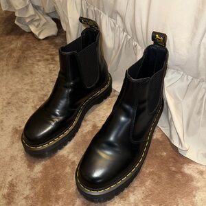 Dr Marten Black Leather 2976 Chelsea Boots